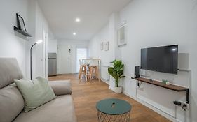 Stylish Triplex-2Bedrooms 2Bathrooms-Ventas